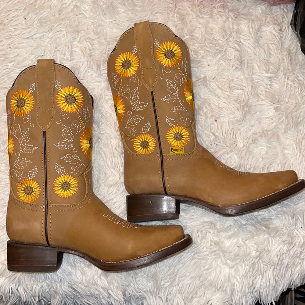 Selling these because beauties I accidentally ordered the wrong ones!